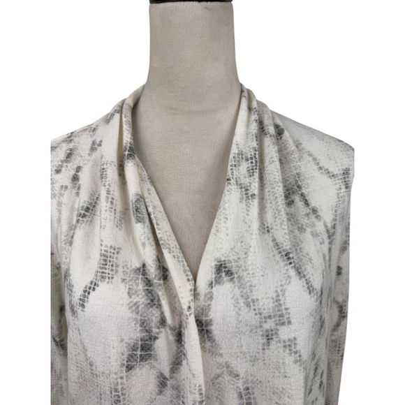 White House Black Market Snake Print Open Front Cardigan Small - Picture 3 of 10
